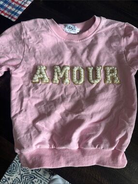 Lola + The Boys Pink Pearl AMOUR Appliqué Crewneck